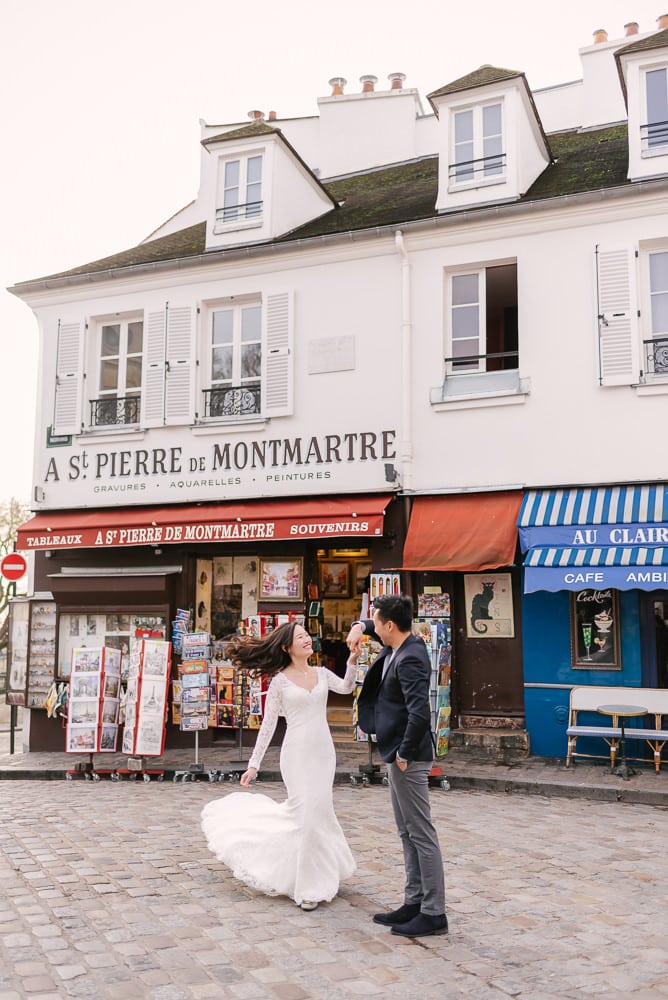 Backstreets of the montmartre neighbourhood in Paris