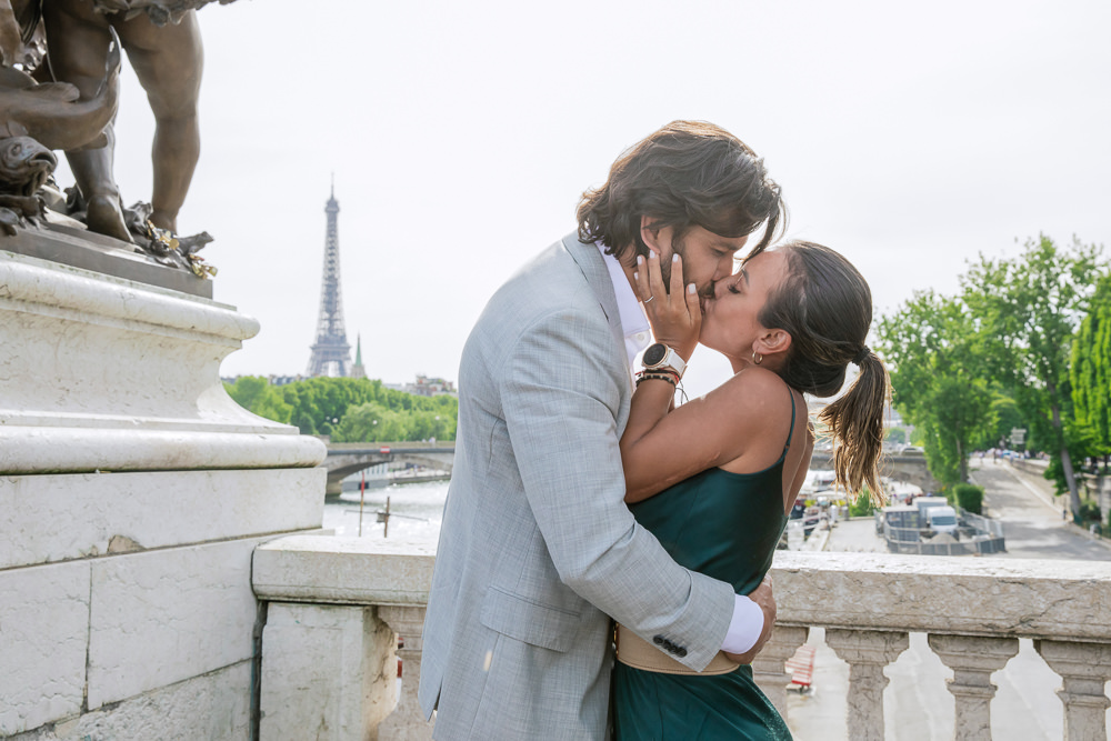 Couple-photoshoot-with-Daniel-at-the-Louvre2