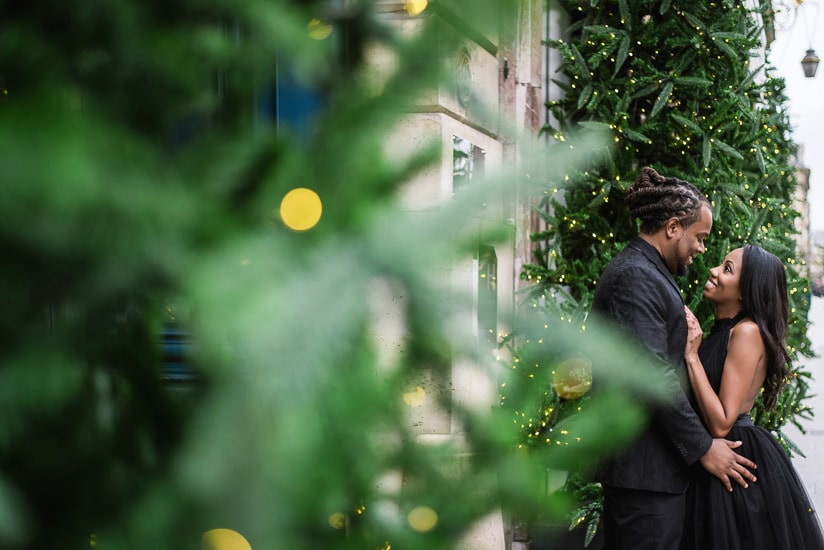 Cute couple photo shoot in Place Vendome Paris