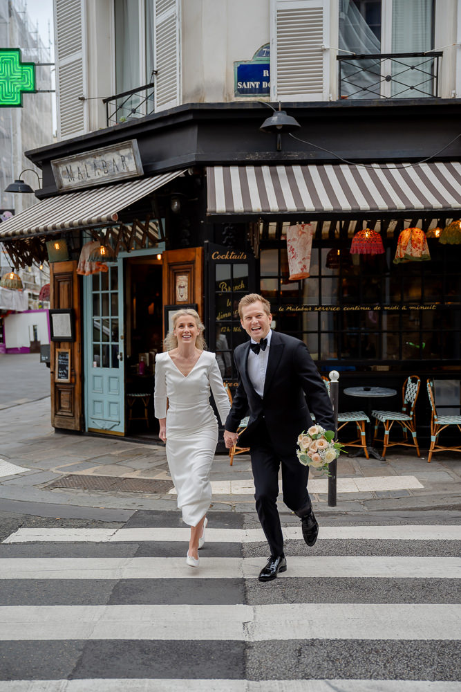 Elope in Paris with Pierre photographer