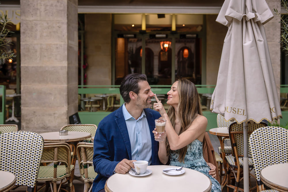 Elegant-couple-photoshoot-Eiffel-Tower-with-Daniel-1
