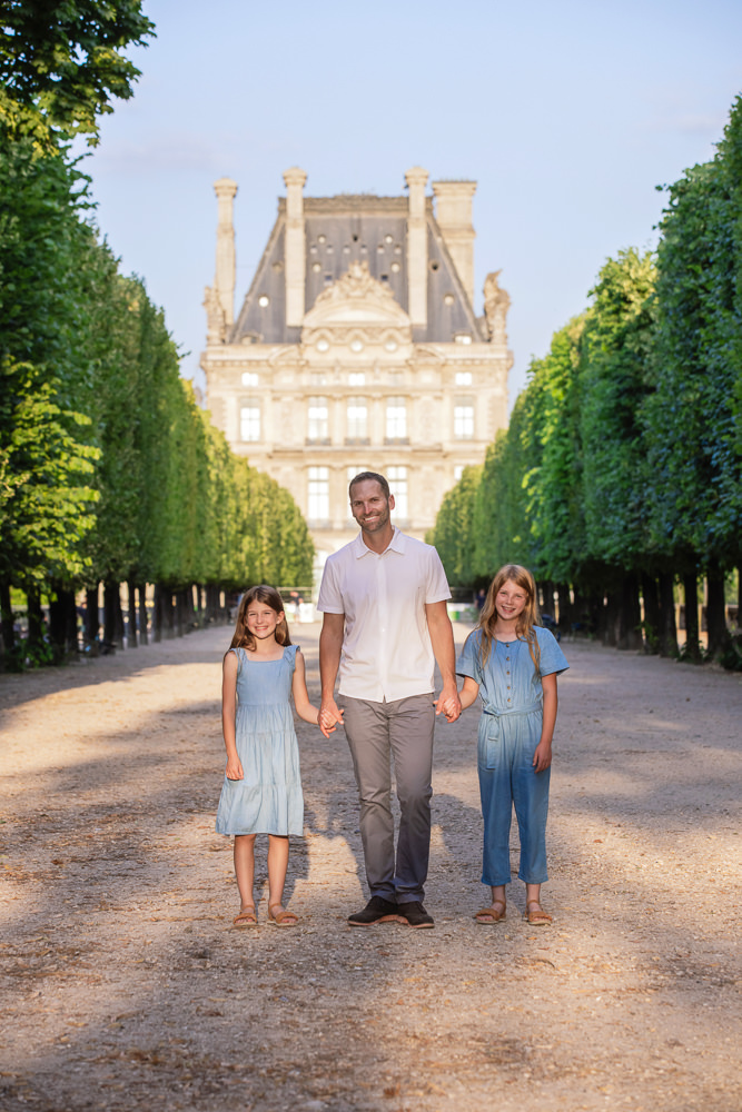 Elegant-outfit-family-photoshoot-with-Daniel-6