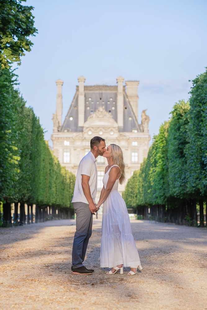 Elegant-outfit-family-photoshoot-with-The-Paris-Photographer-Daniel-3