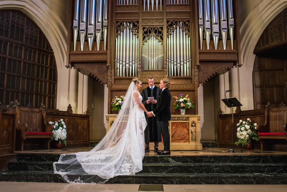 Elopement ceremony in the American Church in Paris captured by The Paris Photographer