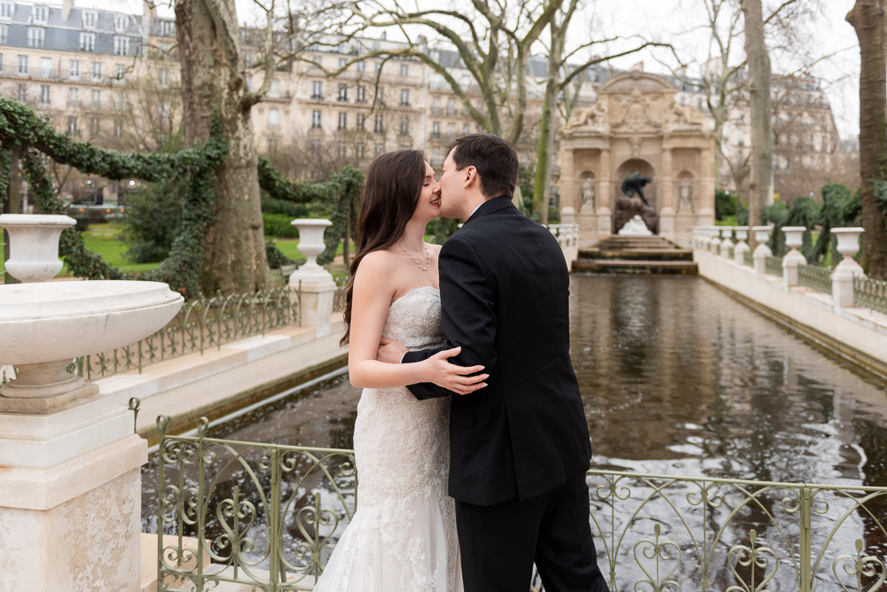 Elopement in Paris by photographer Vio 10