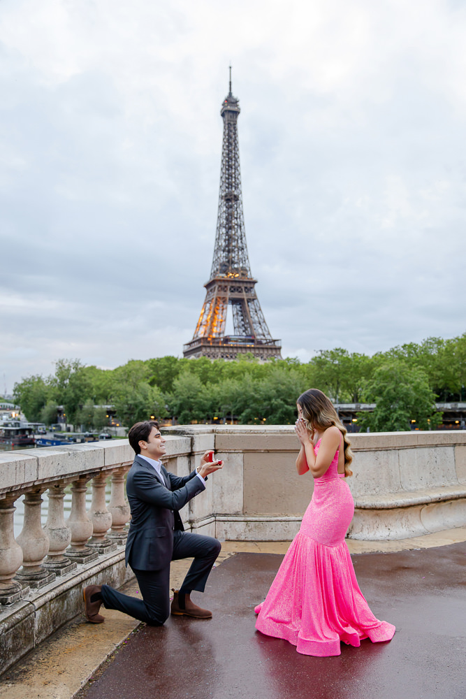 Emotional-surprise-proposal-with-Lena4