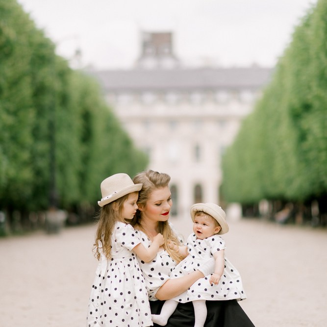 Family photos in Paris by France Photographer Odrida