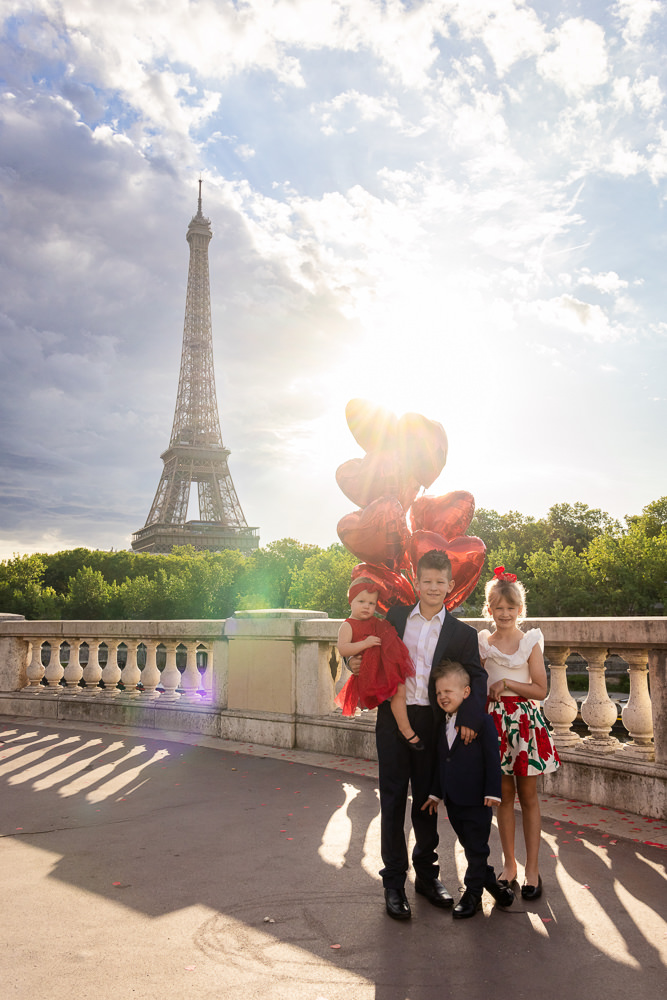 Family-photoshoot-at-Bir-Hakeim-with-Daniel-2