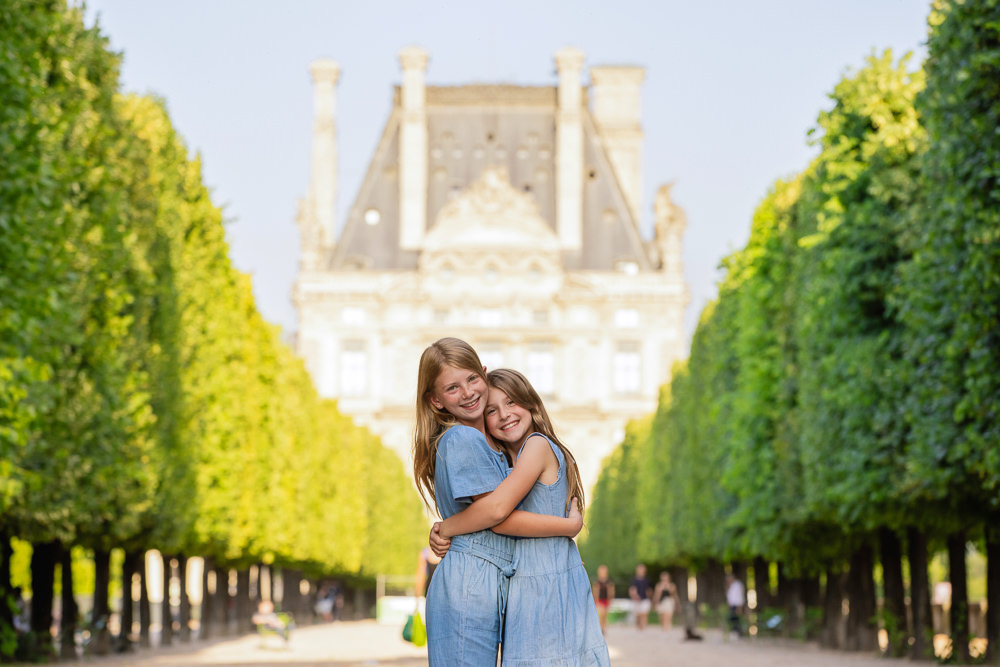 Family-photoshoot-with-Daniel-in-Tuileries-Garden-9