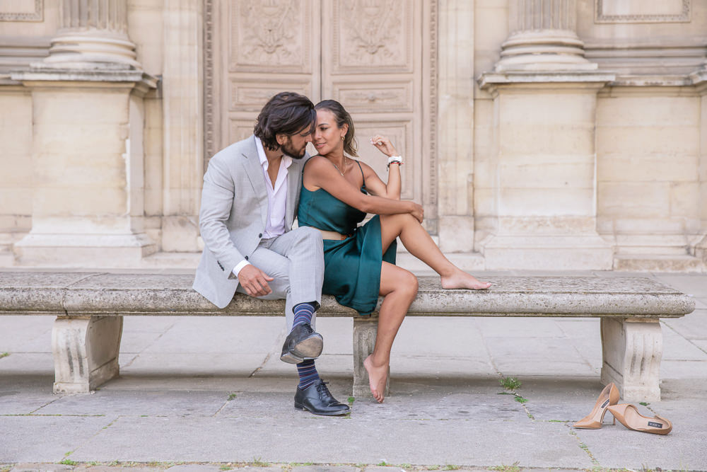 Fun-and-elegant-couple-photoshoot-at-Louvre-with-Daniel-3