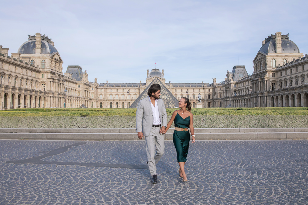 Fun-couple-photoshoot-with-photographer-Daniel-4