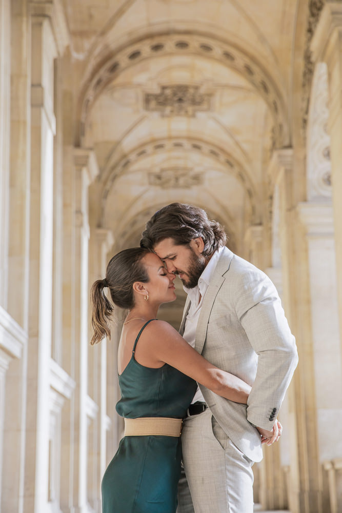 Fun-couple-photoshoot-with-photographer-Daniel-8
