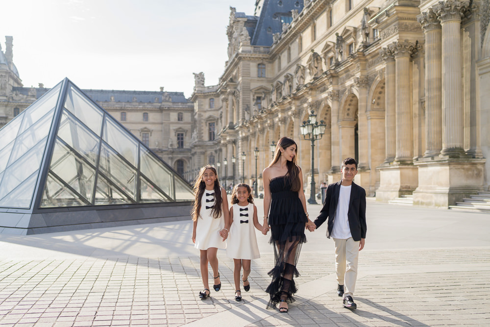How to match outfits for family portraits