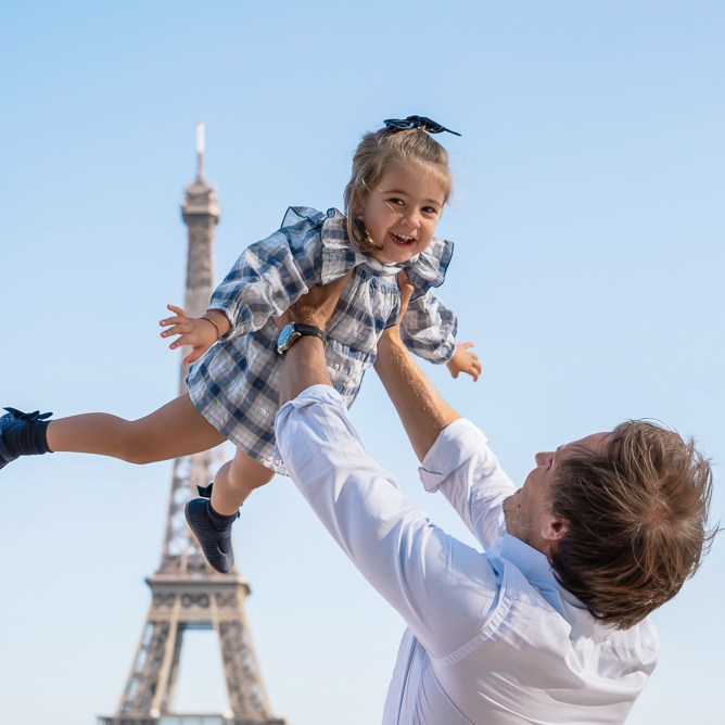Lena family photographer in Paris portfolio 3