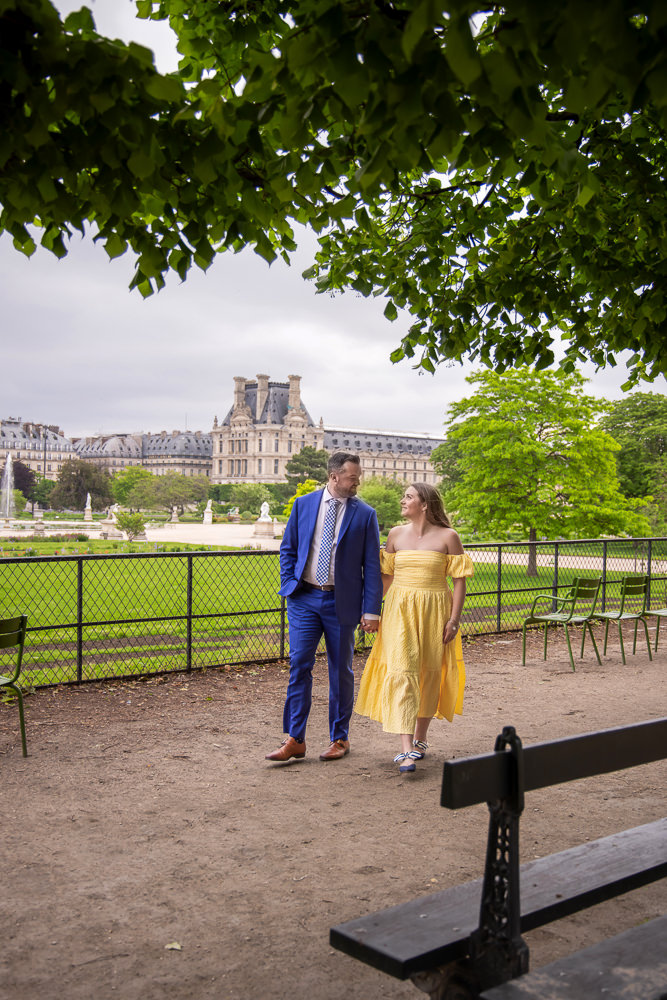 Paris-couple-photoshoot-from-Trocadero-to-Tuileries-with-Daniel-6
