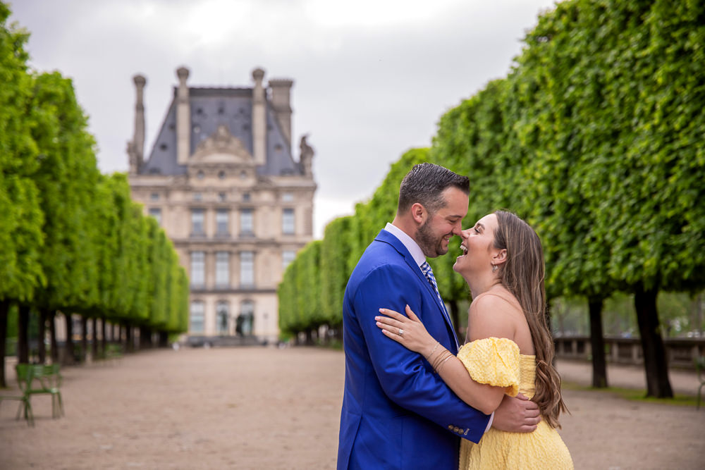 Paris-couple-photoshoot-from-Trocadero-to-Tuileries-with-Daniel-8