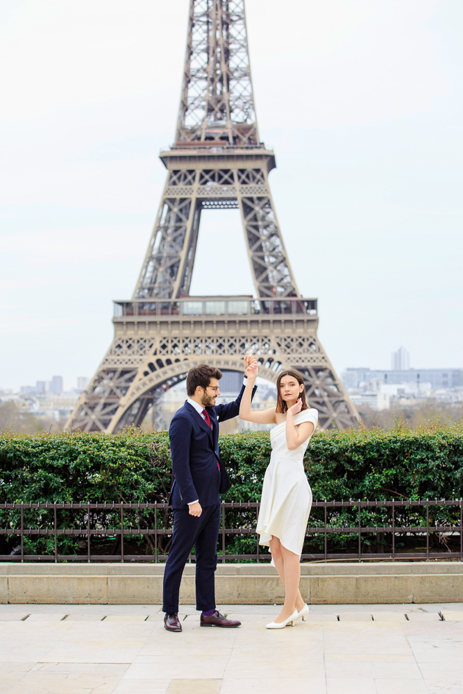 Paris engagement photos photographer Alex 19