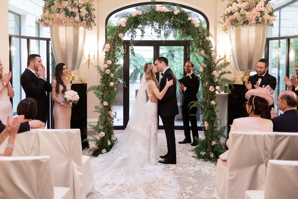 Paris wedding cost depends on the venue