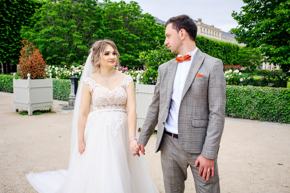 Paris wedding photos by photographer Alex 28