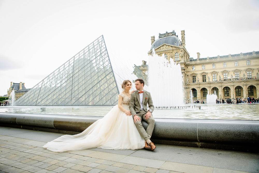 Paris wedding photos by photographer Alex 32