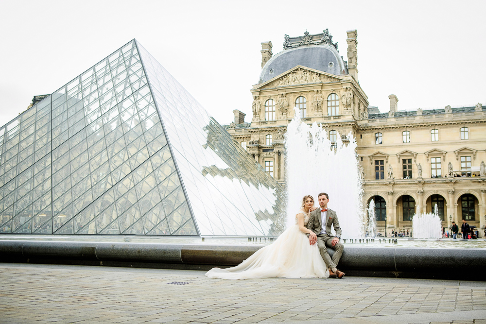 Paris wedding photos by photographer Alex 33