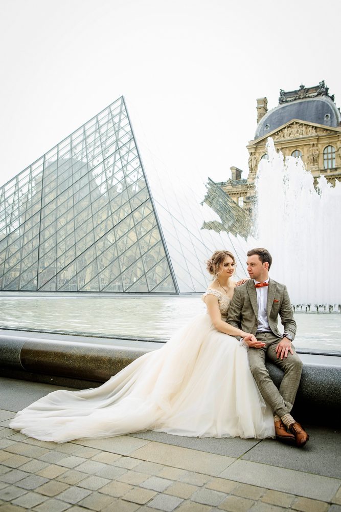 Paris wedding photos by photographer Alex 34