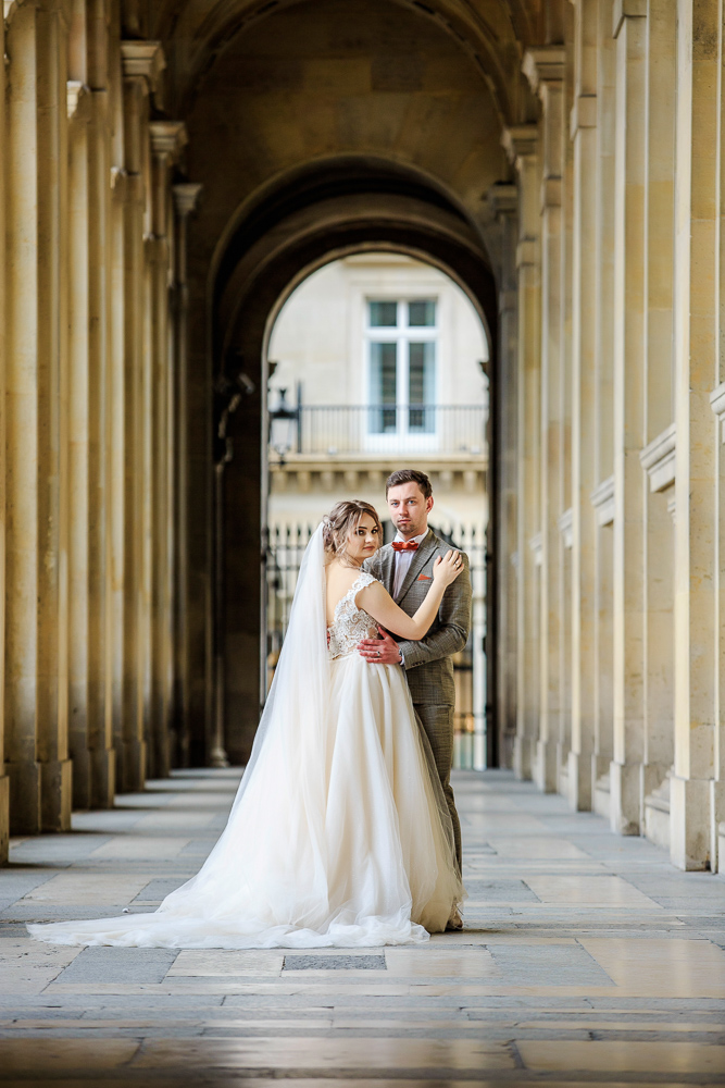 Paris wedding photos by photographer Alex 36