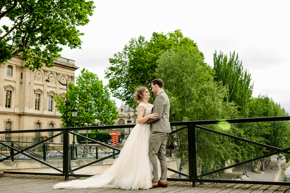 Paris wedding photos by photographer Alex 60