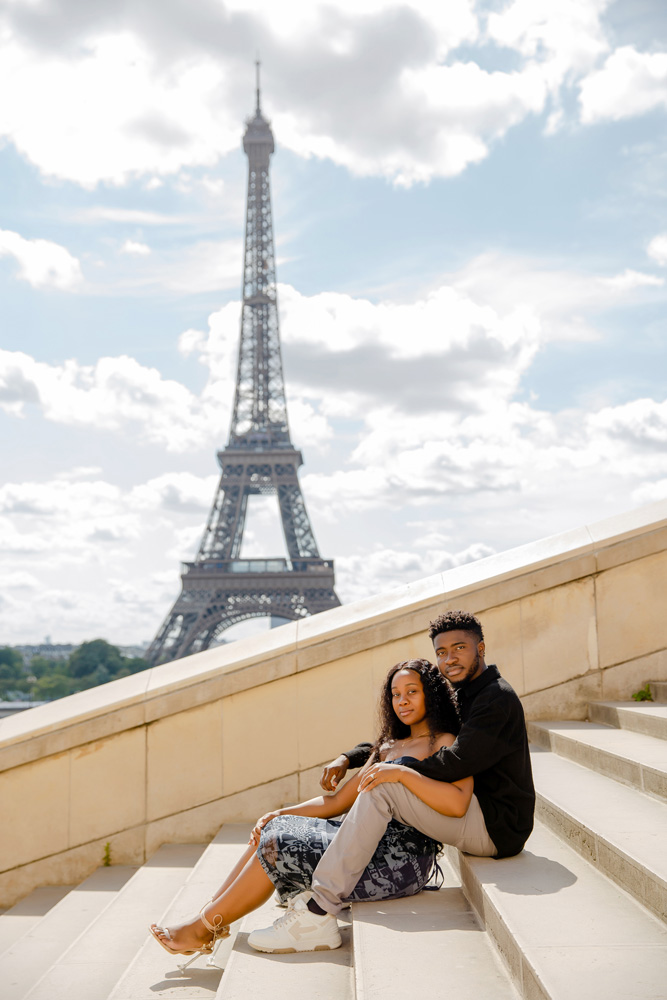 Paris proposal photoshoot on the stairs