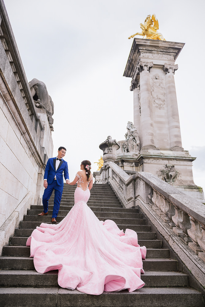 Pre wedding photo session in Paris with The Paris Photographer