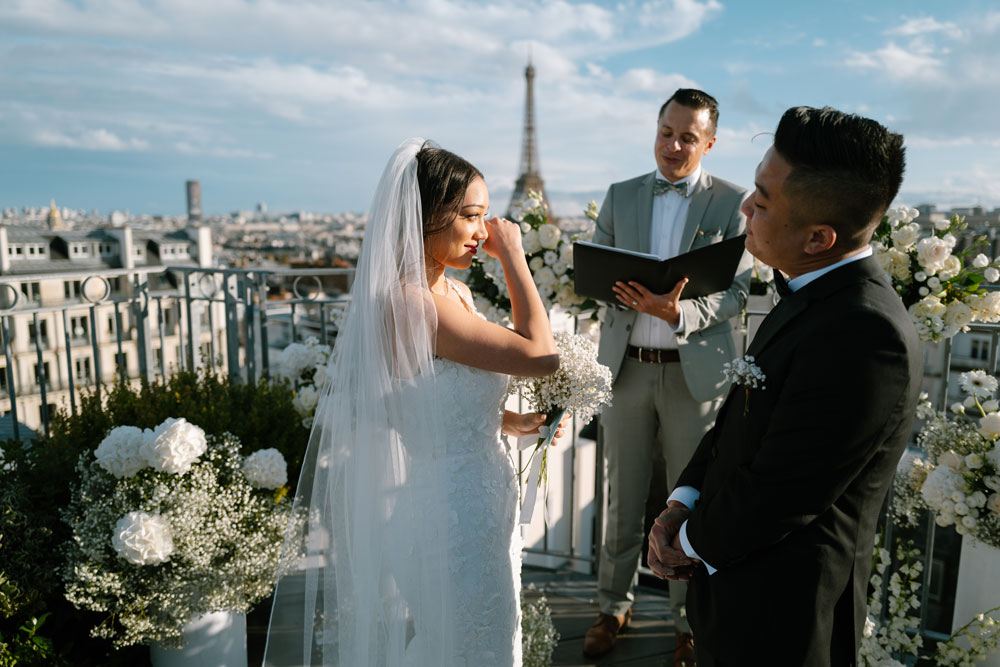 Private Apartment Paris Elopement with City panorama and Tour Eiffel