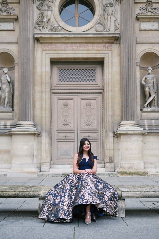 quinceanera photoshoot in paris at louvre