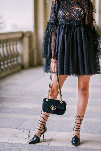 Social media photos in Paris by the Louvre
