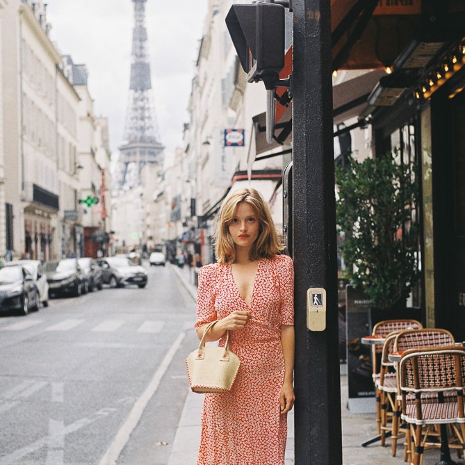Solo portraits in Paris by Olga - Photographer in Paris