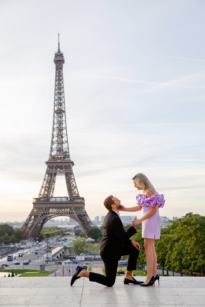 Surprise-proposal-by-the-Eiffel-Tower-with-Alex-2.jpg