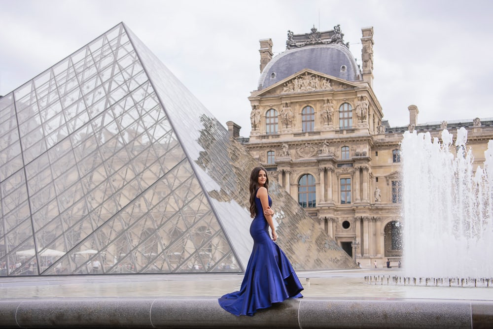 sweet 15 quinceanera with elegant architecture in Paris