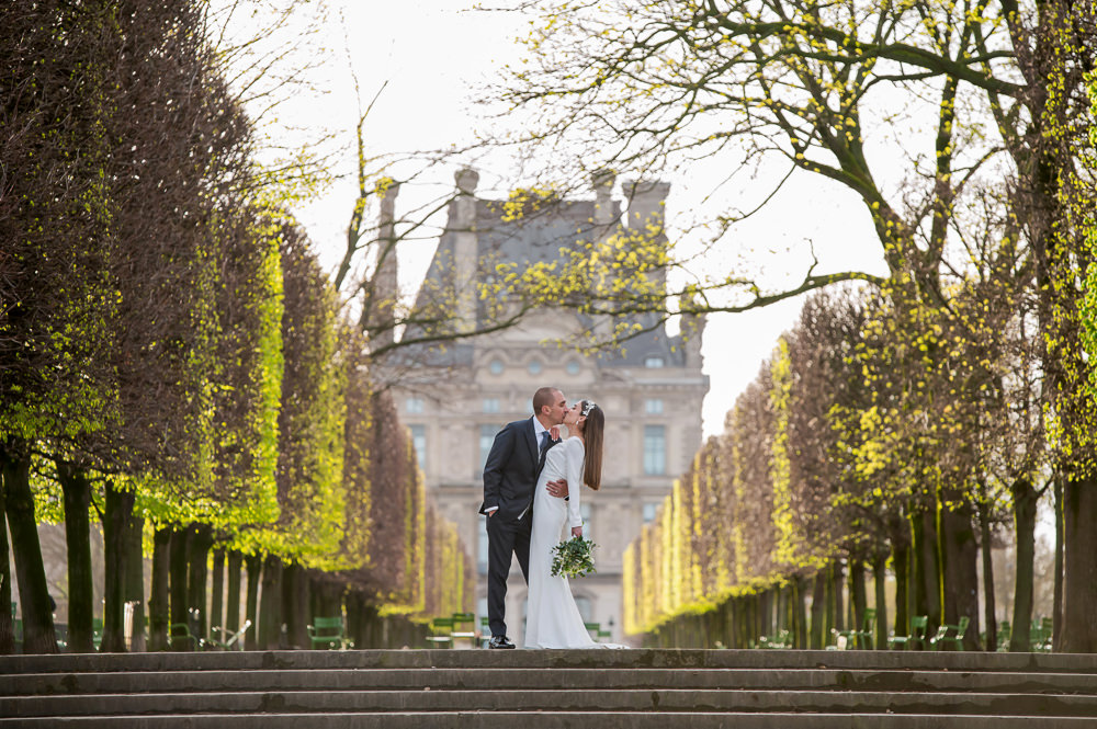 Elopement photo session at Tuileries Gardens an exceptional outdoor location in Paris